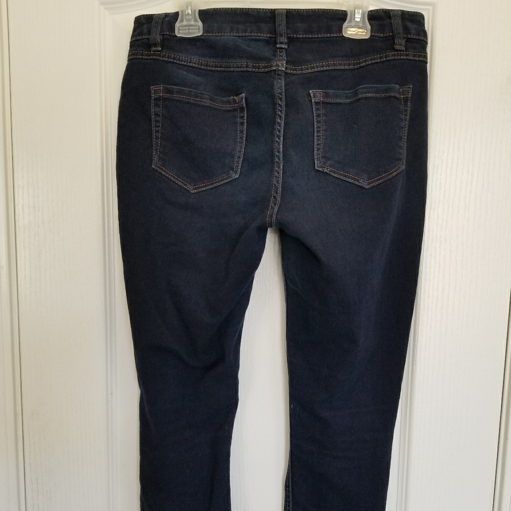 Jeans - Picture 2 of 3
